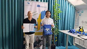 Екип от учители на ДФСГ „Интелект“ реализира мобилност в Швеция
