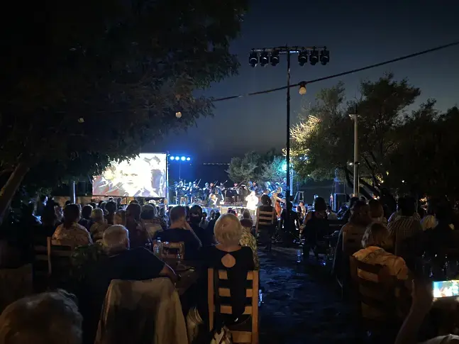  Плевенска филхармония и Хилда Казасян потопиха публиката в света на вълшебната българска кино музика 