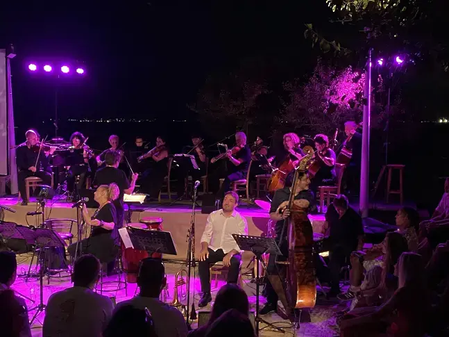  Плевенска филхармония и Хилда Казасян потопиха публиката в света на вълшебната българска кино музика 