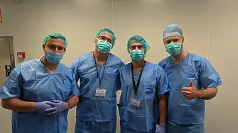 Хирурзи от ,Сърце и Мозък‘ успешно завършиха специализации във водещи европейски центрове по роботизирана хирургия