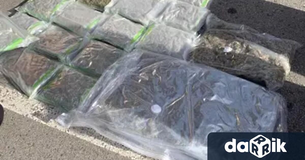 Над 3 тона наркотици и около 40 милиона къса цигари