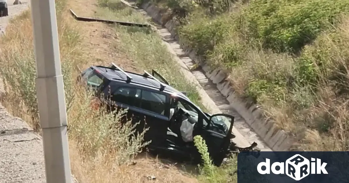 Тежка катастрофа на Околовръстното и Ломско шосе Две коли са се