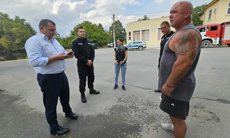 Три са критичните точки при пожарите в страната