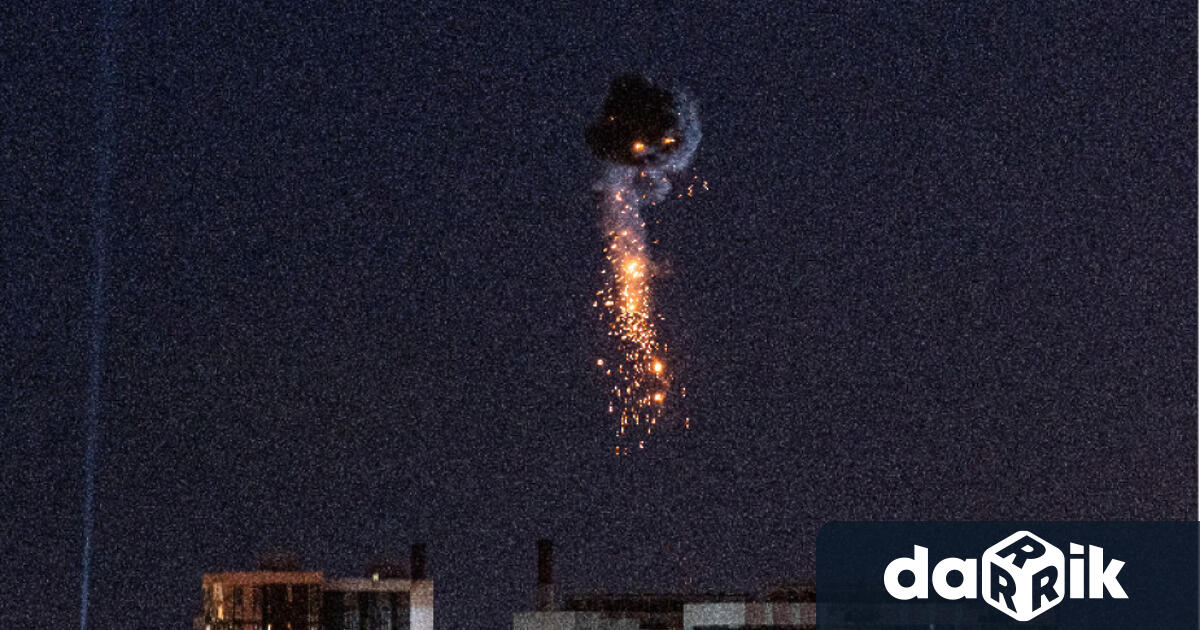 Един човек е загинал и 10 са били ранени при