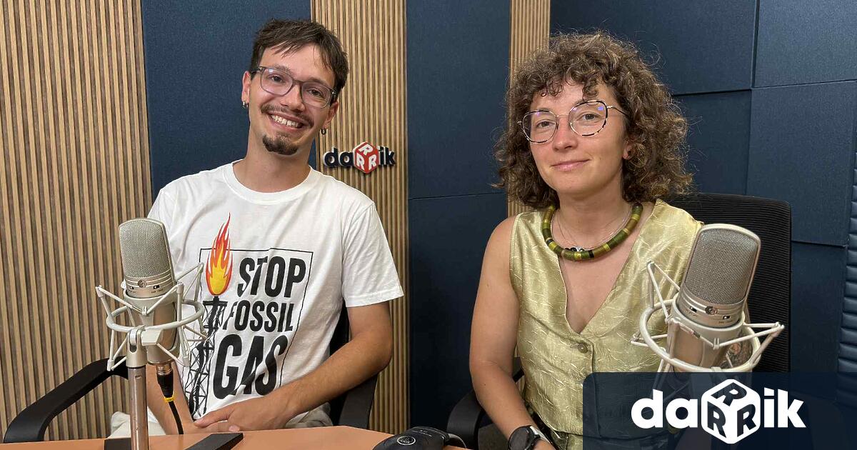 Активисти на Greenpeace от България и Гърция осъществиха дръзка акция