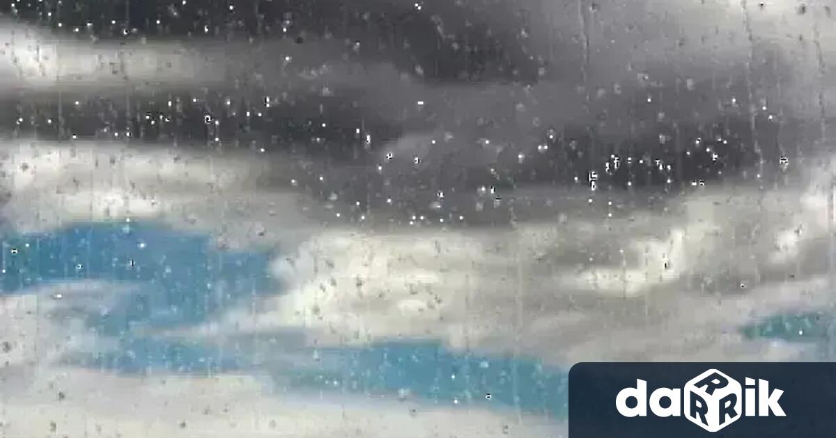 Облаци и превалявяния се очакват над Западна България Днес и