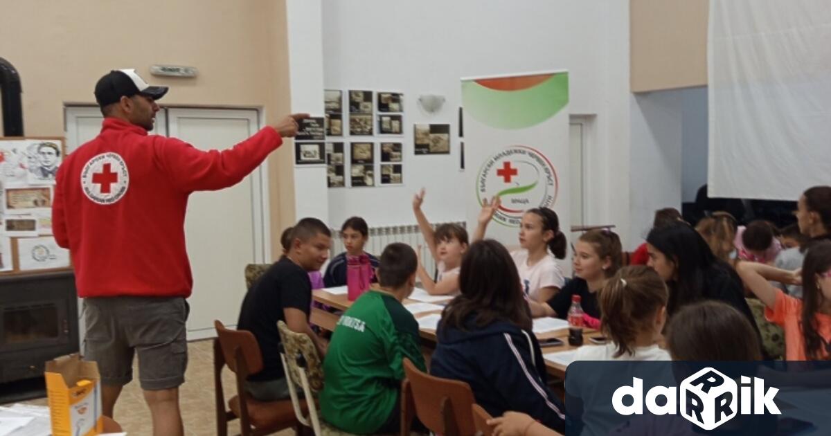 Опасностите които крие планината бе темата на лекция която се