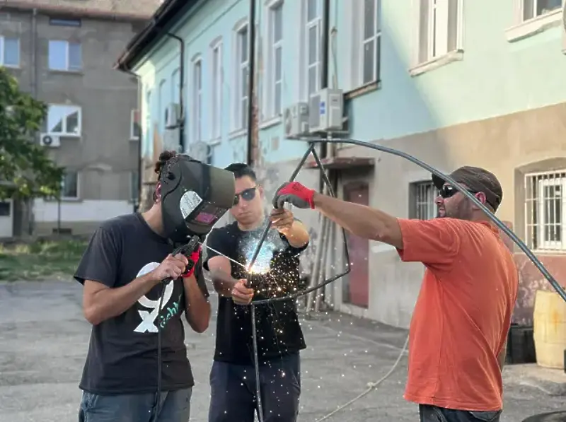Огнени скулптури в Янтра