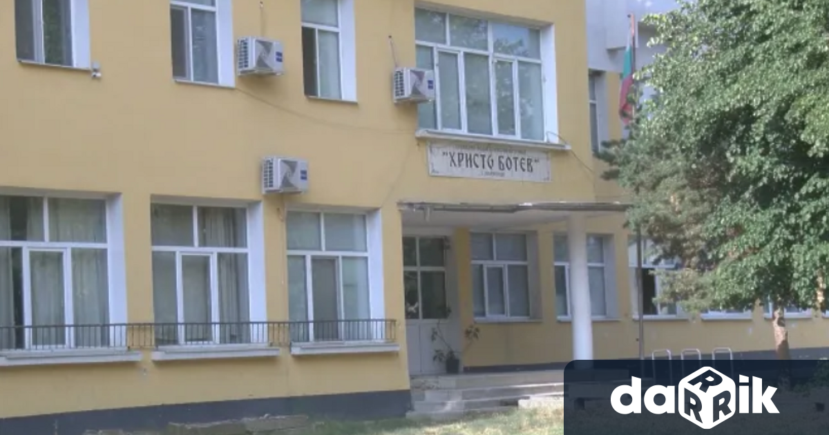 Първоначалните данни от проверката в СПИ Христо Ботев в с