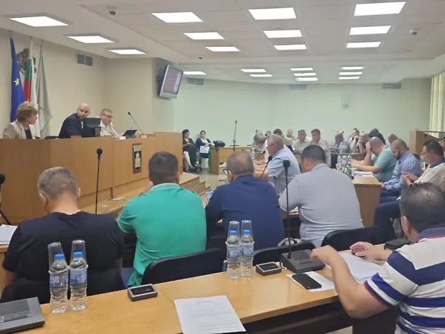 Общински съвет прие решение за откриване на производство по ликвидация на общинското дружество „Паркстрой“  