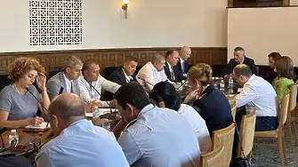 Представител на Община Плевен участва в работна среща в Народното събрание за промените в Закона за движение по пътищата 