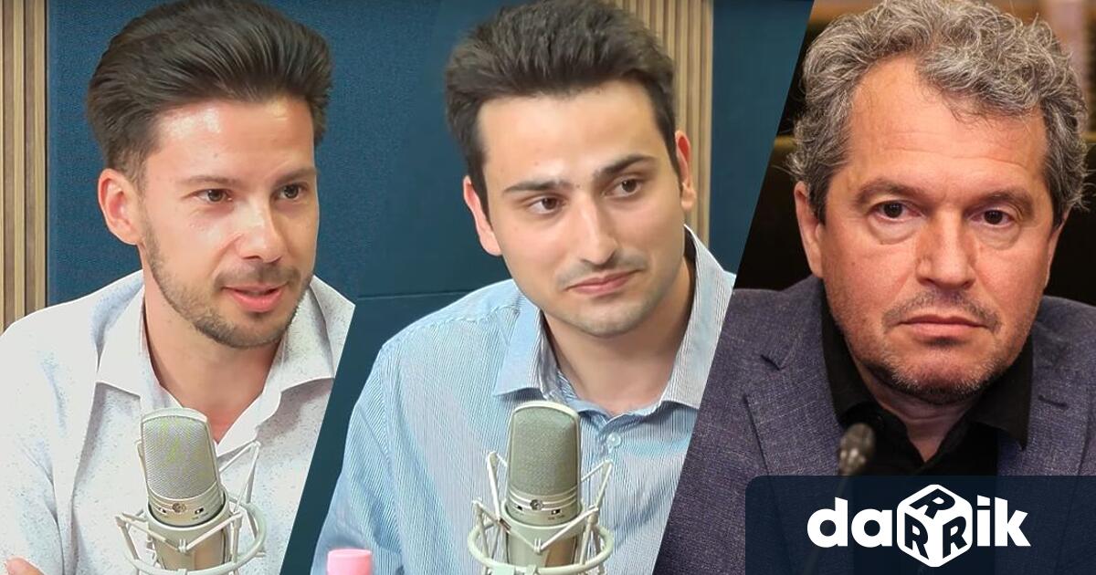 Младите лекари в лицето на председателят на Асоциацията на студентите