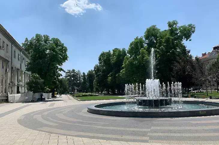 Във вторник облачността ще е променлива с възможност за краткотрайни валежи, придружени с гръмотевици