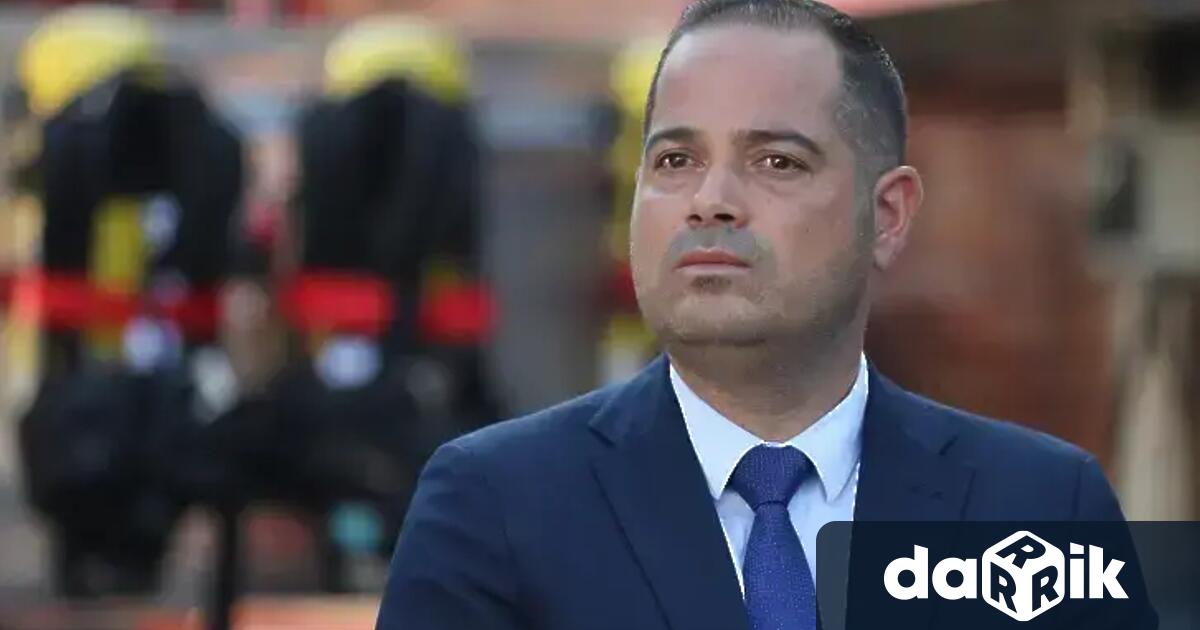 Румен Радев лансира популистки лъжи за разпродажба на държавата Това