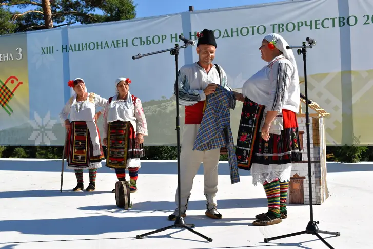 Златни медали за самодейците от община Монтана от събора в Копривщица