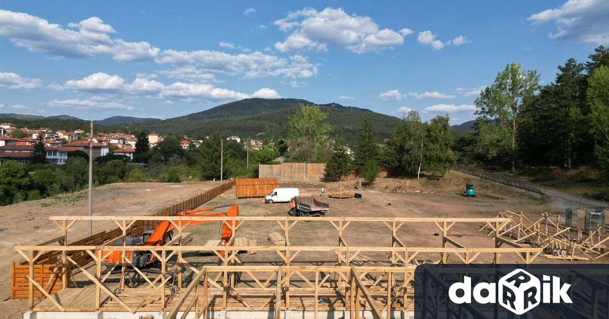В Котел започна изграждането на първия по рода си в