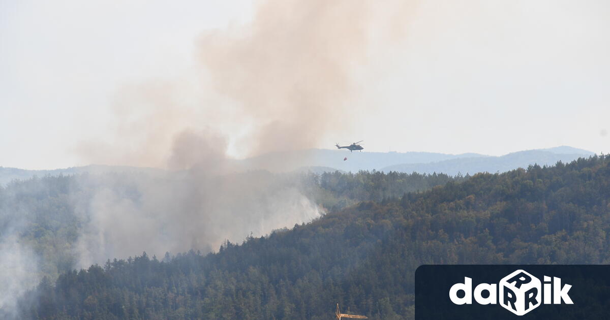 Екипаж от състава на 24 а авиобаза в Крумово с вертолет