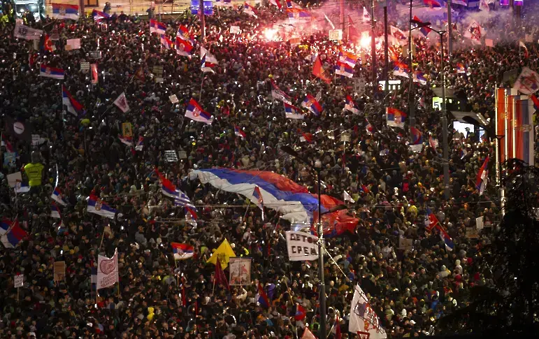 37 арестувани при поредните сблъсъци в Сърбия