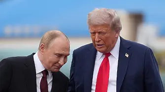 Путин казва, че е поздравил Тръмп като „съсед“