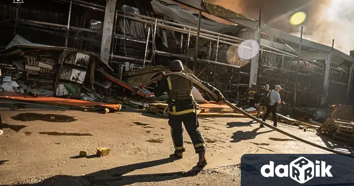 Трима души включително и малко дете са убити през нощта