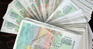 Разследват измама на пенсионерка с 4000 лв. - мним полицай я излъгал, че са нужни на дъщеря й