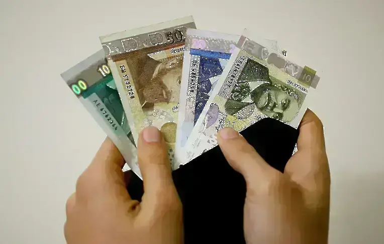 Възрастна жена хвърли 40 000 лева, мислила, че участва в спецоперация