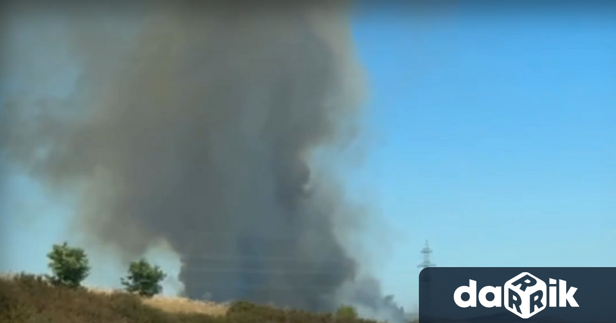 Голям пожар избухна в района на град Българово област Бургас