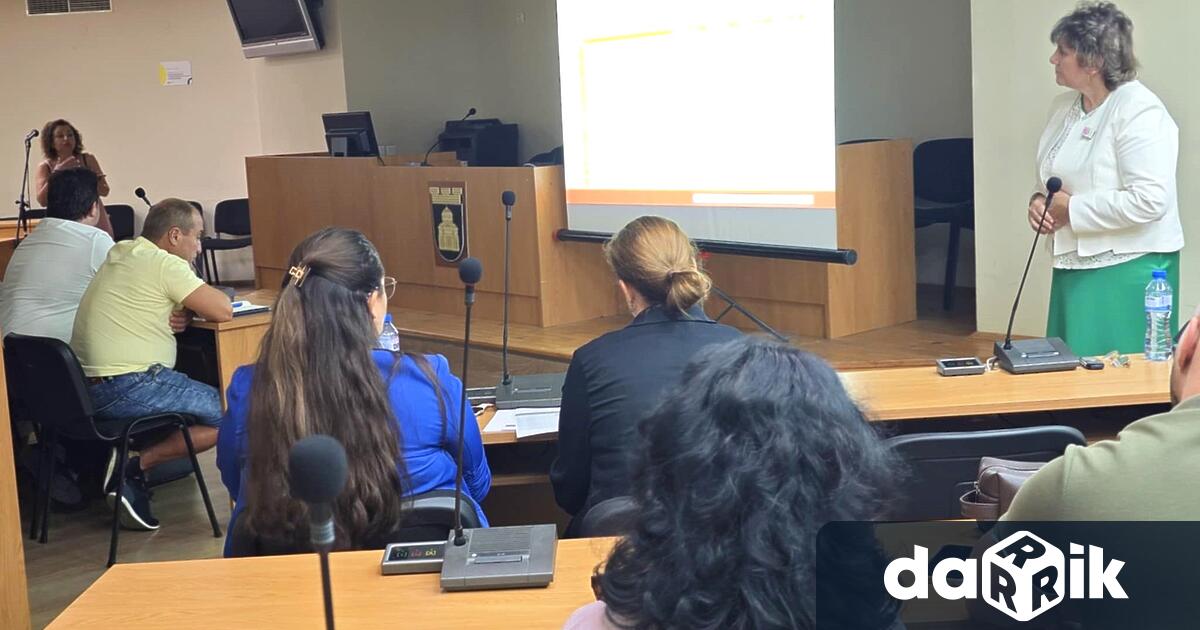 Директори на училища преподаватели представители на учителските синдикати на Регионално