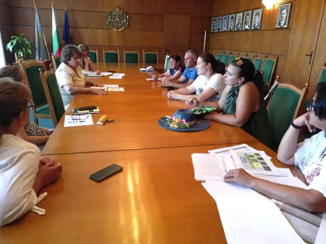 Предложения за промяна в Годишния план за социалните услуги в община Плевен за 2026 година обсъдиха на среща