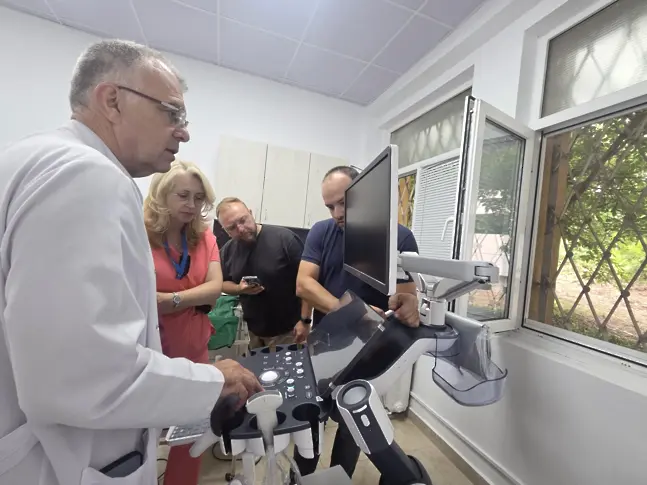  Още един от най-хубавите ехографи в света работи в Клиниката по онкогинекология на УМБАЛ „ Д-р Георги Странски “ - Плевен 