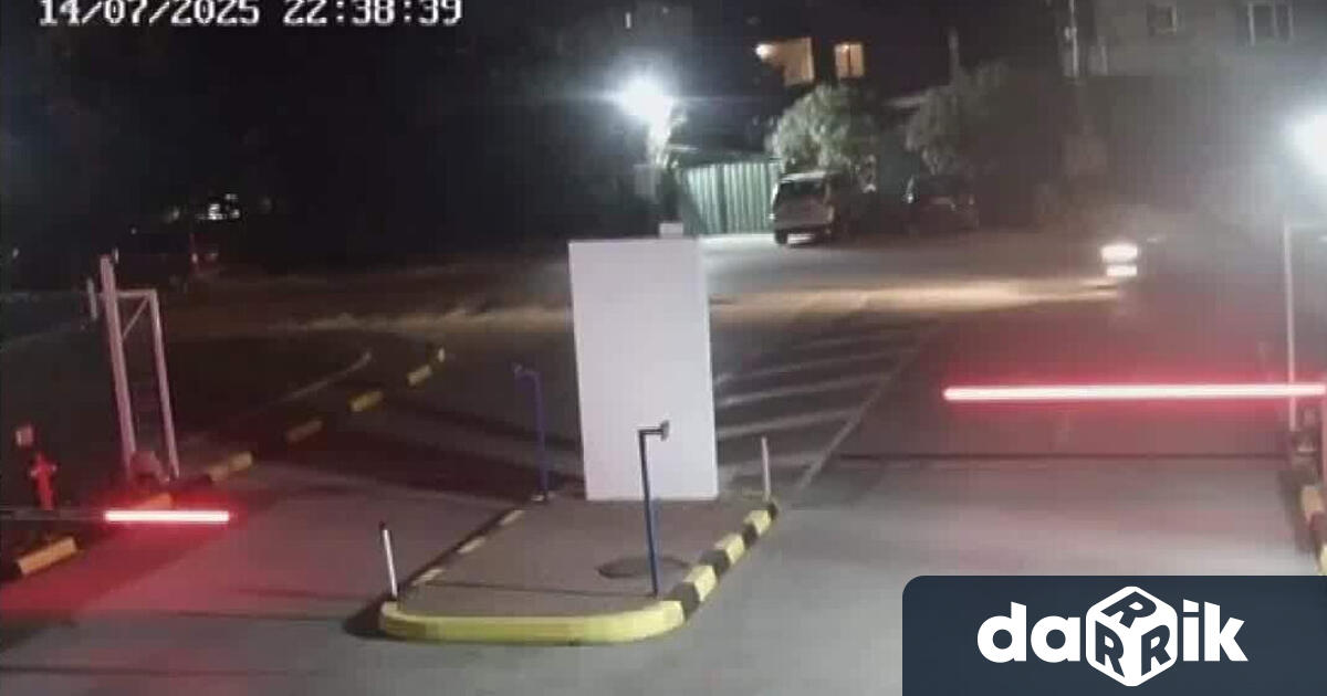 Задържаха за 72 часа шофьора на колата помела двама мъже