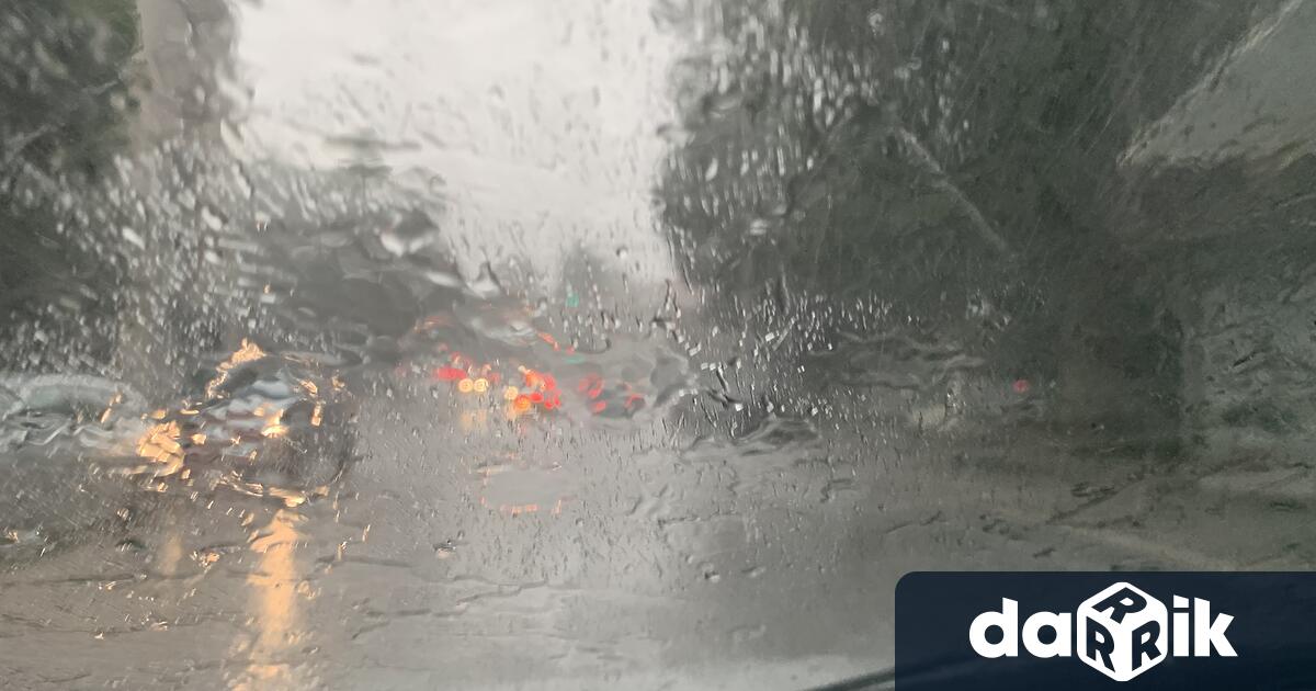 В рамките на около 25 минути преди настъпването на вечерта