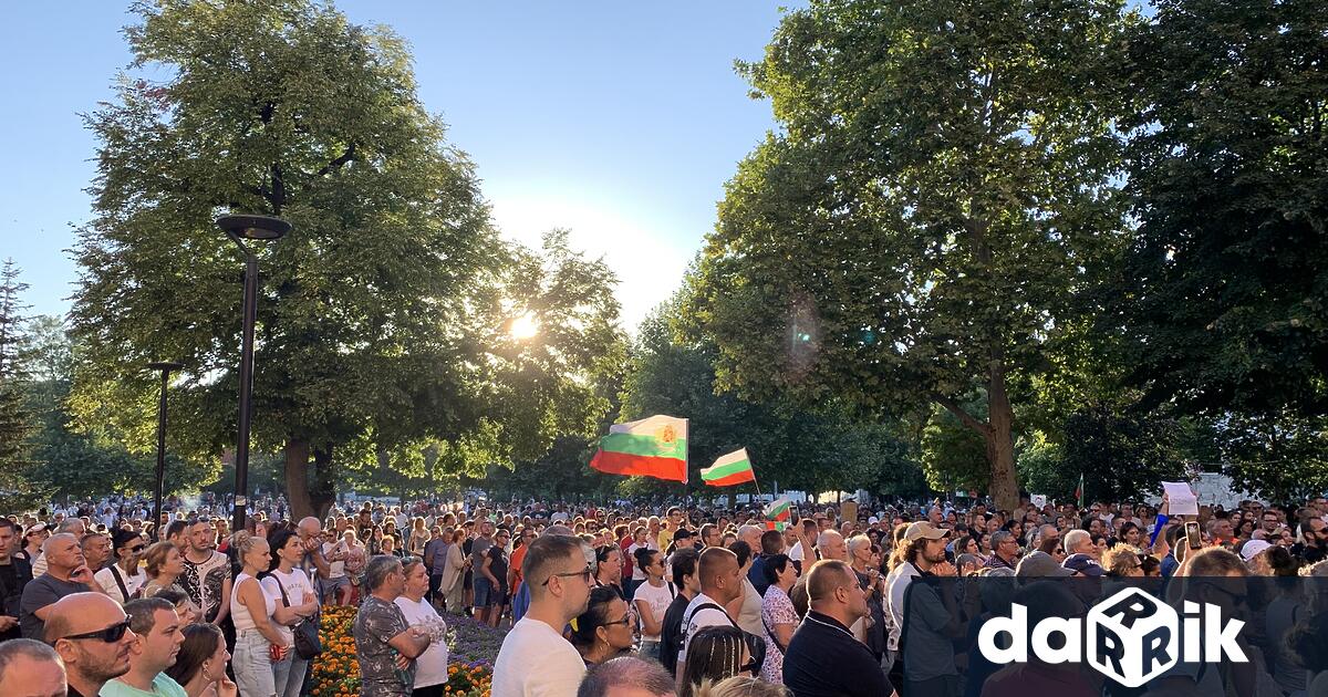 Пореден протест срещу безводието се проведе днес в Плевен най тежко