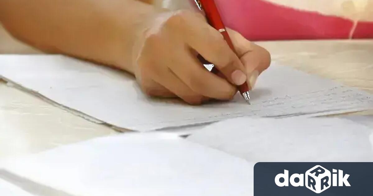 В над 400 училища в страната утре ще се проведат