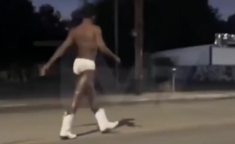 Арестуваха рапъра Lil Nas X след нощна разходка по бельо и каубойски ботуши (ВИДЕО)