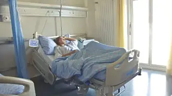 Само два дни след раждането: 21-годишна родилка почина в болница в Русе