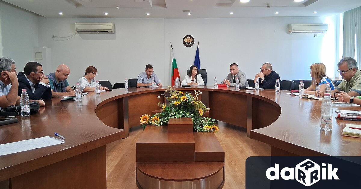 Епизоотичната обстановка в Пловдивска област остава тревожна след като бяха