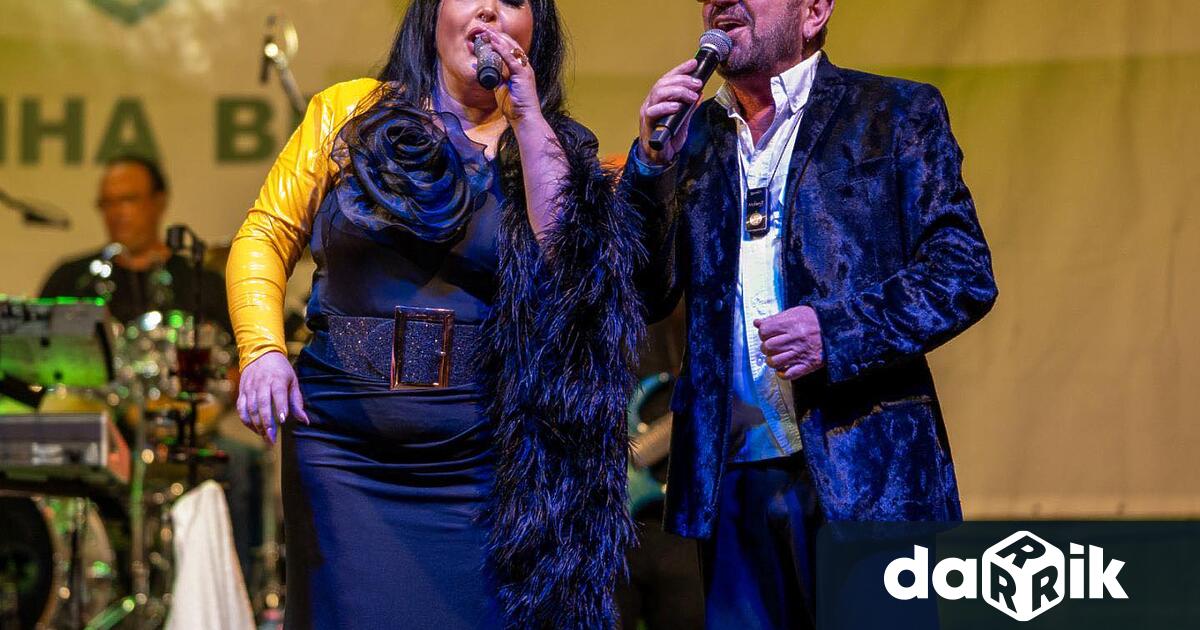 Финалната вечер във Враца събра хиляди почитатели които пяха и