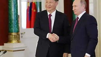 Путин и Си с изказвания на срещата на върха на ШОС