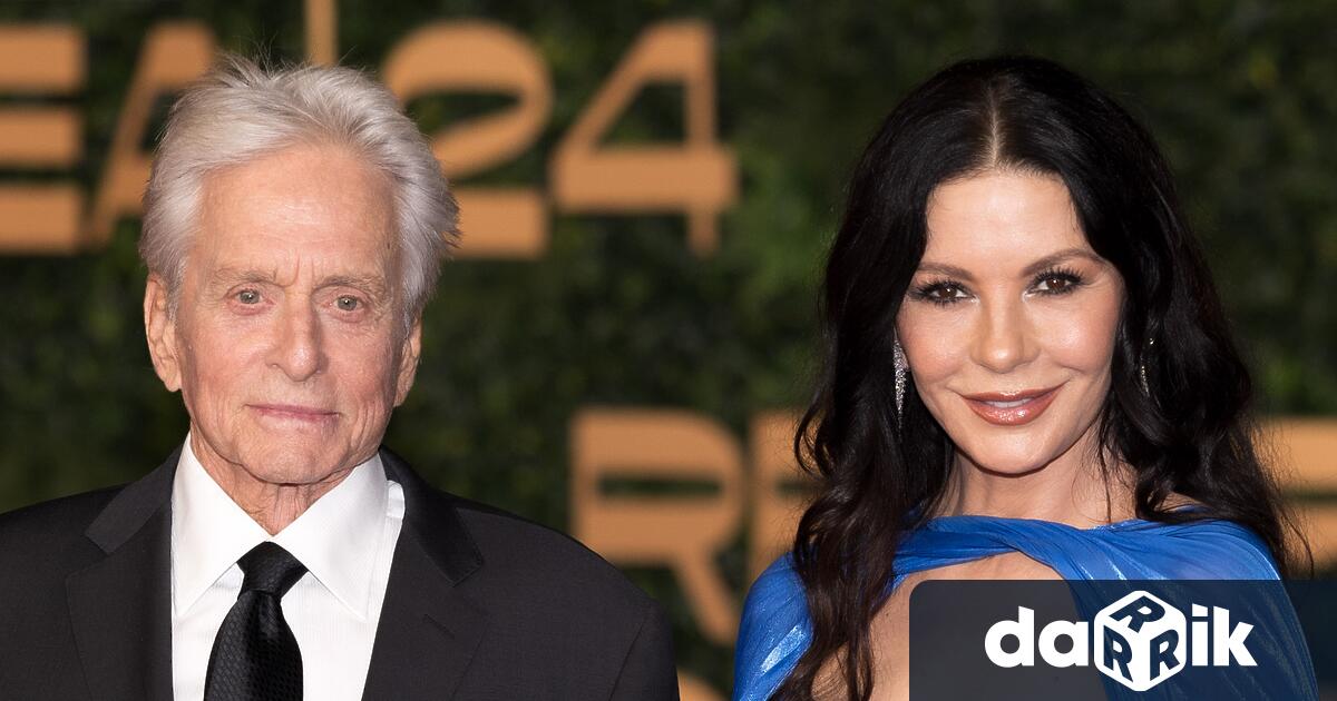 55 годишната актриса се връща активно на снимачната площадка докато 80 годишният