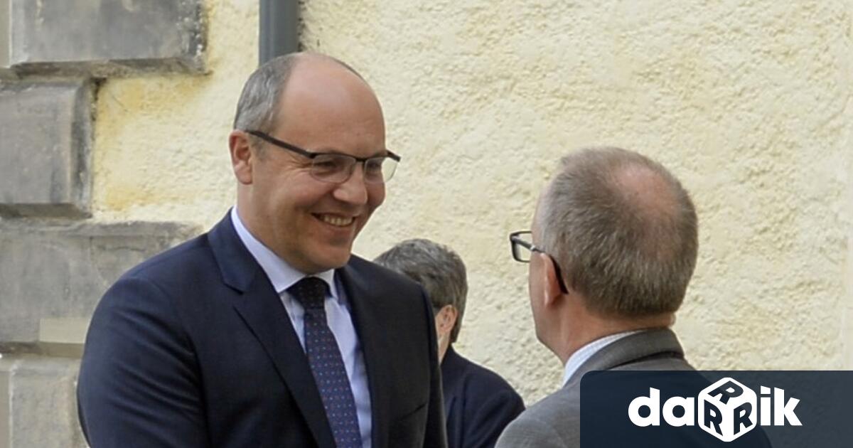 Преди началото на съдебното изслушване в Галицкия районен съд в