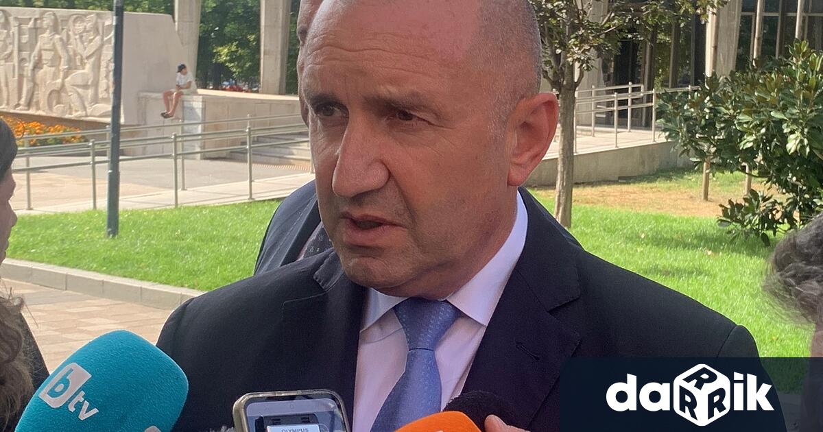 Днес президентът Румен Радев посети Плевен където в проведе работна