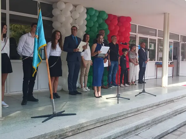  Първият учебен звънец прозвуча в Спортното учебно заведение „ Г. Бенковски “ – Плевен 