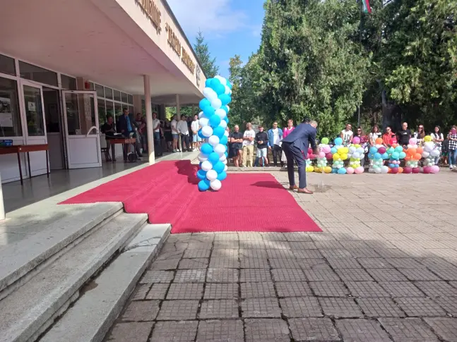  Първият учебен звънец прозвуча в Спортното учебно заведение „ Г. Бенковски “ – Плевен 