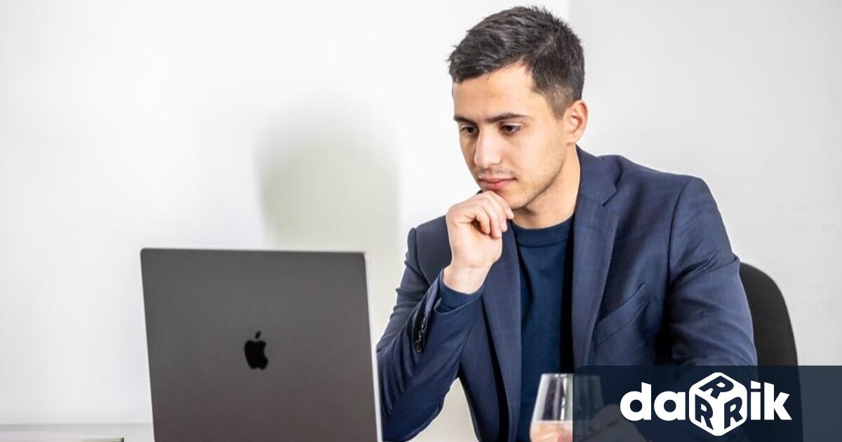 Студент по право но предприемач В Софийски университет Св Климент