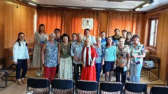 Котленските поети на среща в библиотека „Петър Матеев“