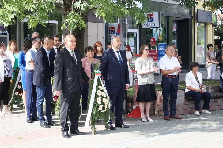 140години от Съединението празнуваха тържествено в Севлиево