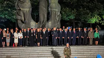 Румен Радев от паметника на Съединението в  Пловдив: Няма да позволим да се търгува със съдбата на България!