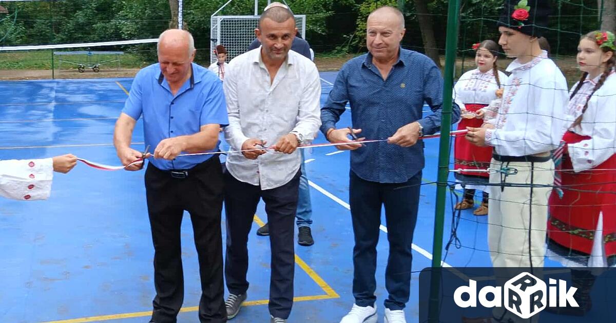 Кметът на община Видин д р Цветан Ценков и неговият заместник