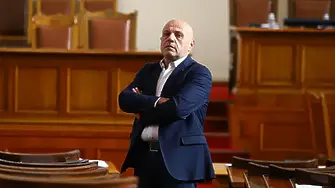 Дончев чака второто плащане по ПВУ до средата на октомври